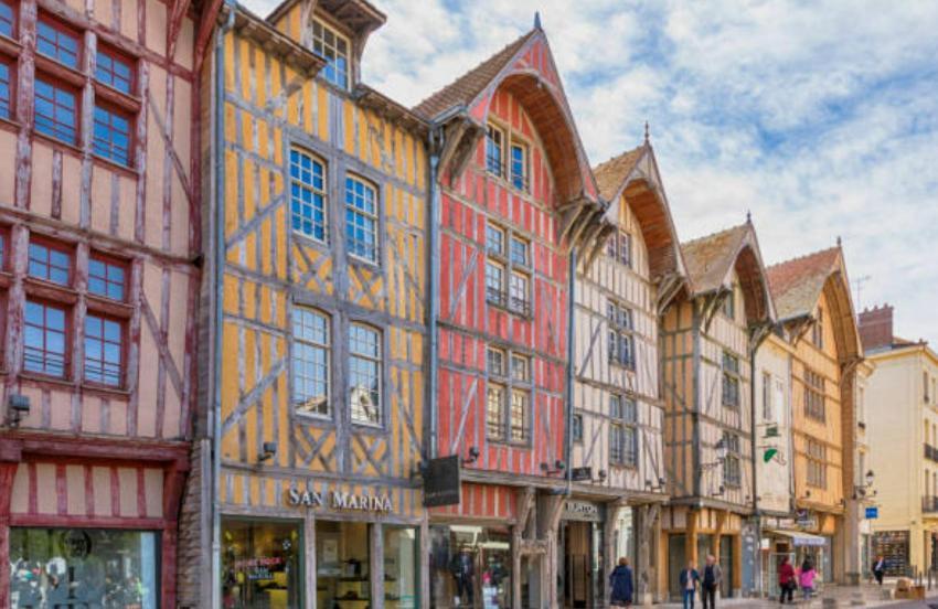 Camilla Apartment Troyes Exterior photo